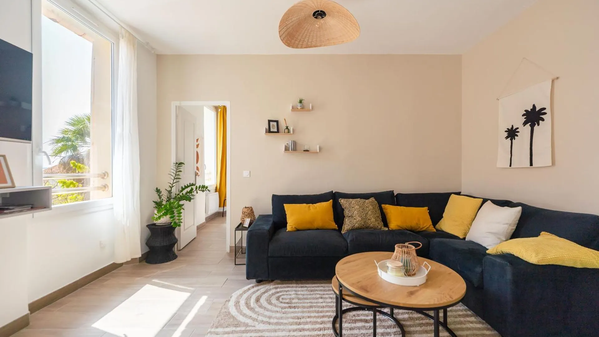Bandol - Appartement Corneille 0*,  프랑스