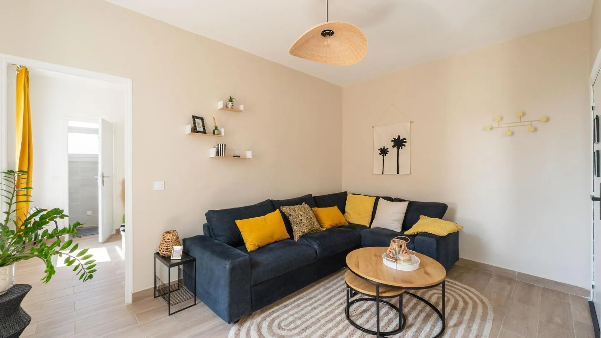 Bandol - Appartement Corneille 0*,